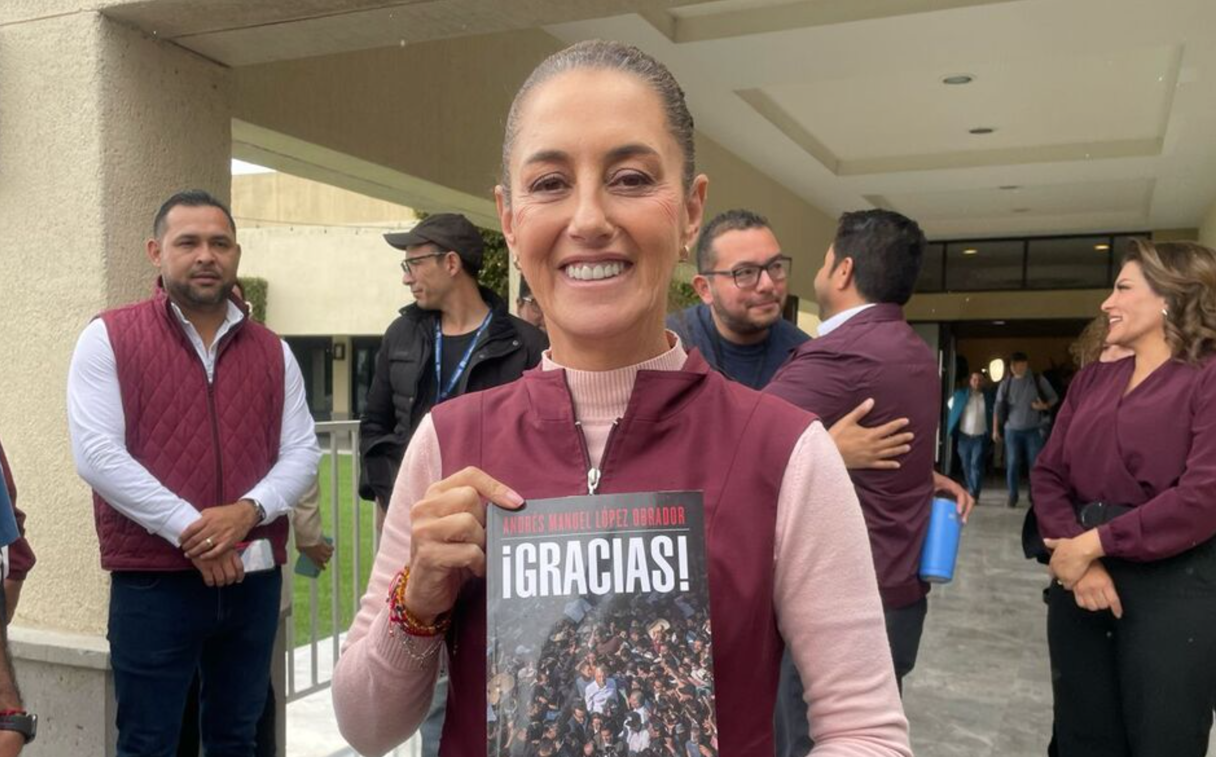 Claudia crítica visita de Xóchitl a Calderón